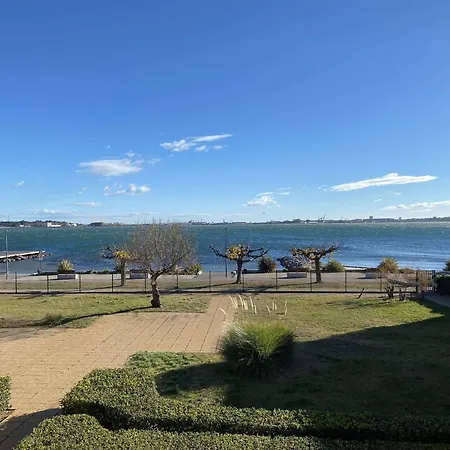 Beau T1 Climatise Avec Balcon Et Garage Proche Thermes - Fr-1-553-244 Apartamento Balaruc-les-Bains