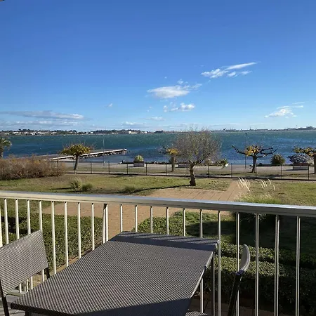 Beau T1 Climatise Avec Balcon Et Garage Proche Thermes - Fr-1-553-244 Balaruc-les-Bains