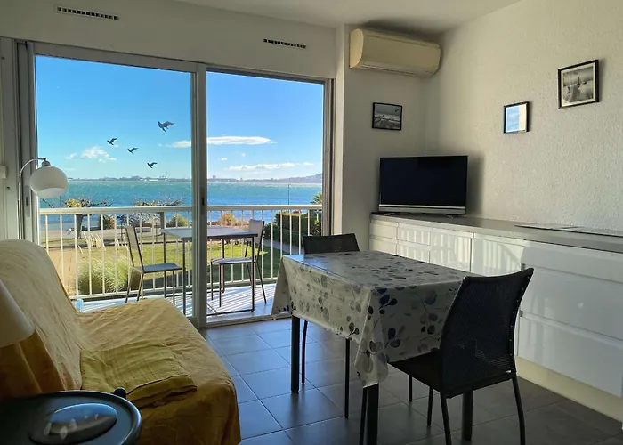 Beau T1 Climatise Avec Balcon Et Garage Proche Thermes - Fr-1-553-244 Apartmán